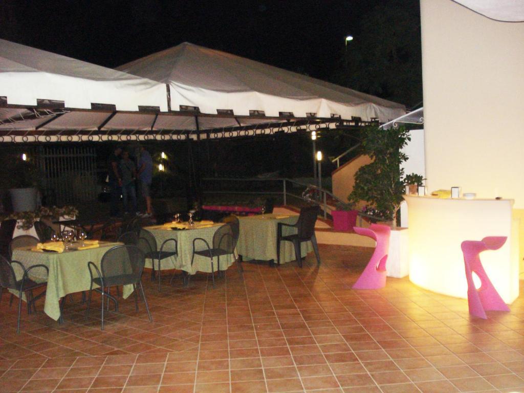 Hotel La Villa 코릴리아노칼라브로 외부 사진